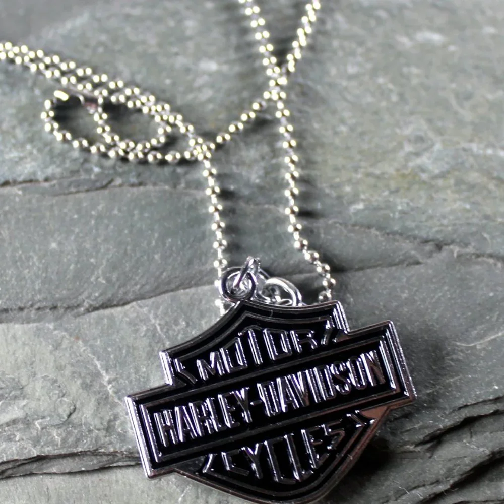 HARLEY DAVIDSON Bar and Shield Metal Penda…